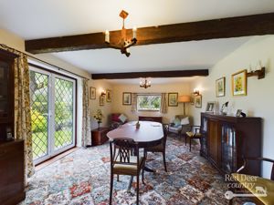 Dining Room- click for photo gallery